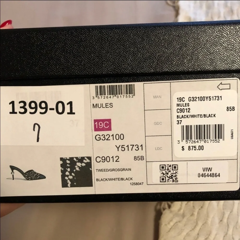 SOLD-Chanel tweed black and white mules 37 - Picture 8 of 12